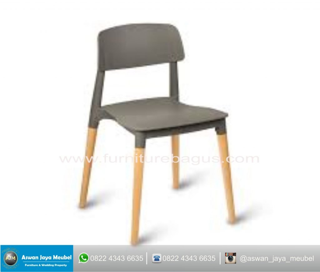Kursi cafe kayu