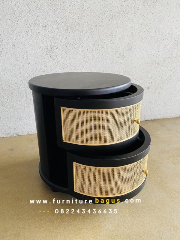 Nakas Bulat Black Rattan